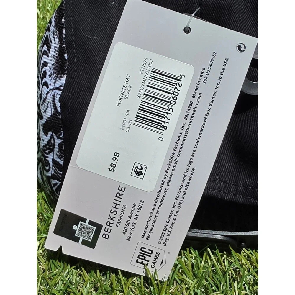 Fortnite Hat Youth Size Black And White Games OSFM NWT Black Knight Raven